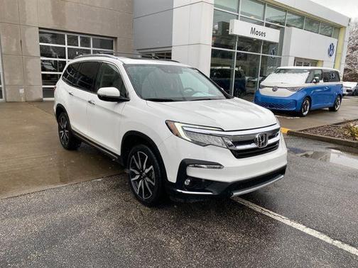 2022 Honda Pilot Touring 7-Passenger