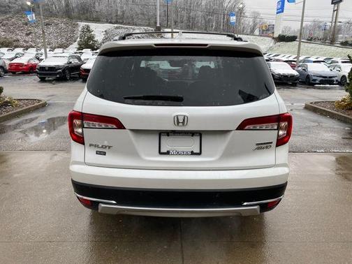 2022 Honda Pilot Touring 7-Passenger