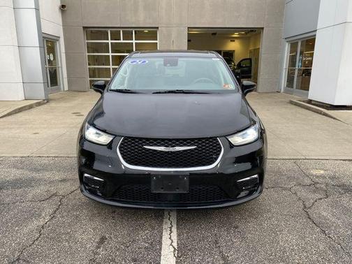 2024 Chrysler Pacifica Touring-L