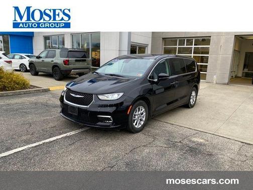 2024 Chrysler Pacifica Touring-L