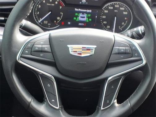 2023 Cadillac XT5 Luxury