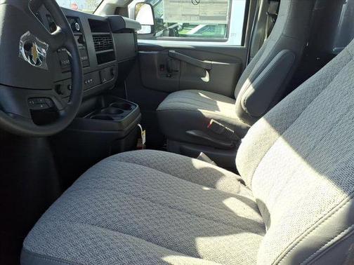 2025 Chevrolet Express 2500 Work Van