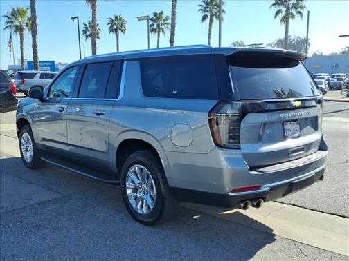 2025 Chevrolet Suburban Premier