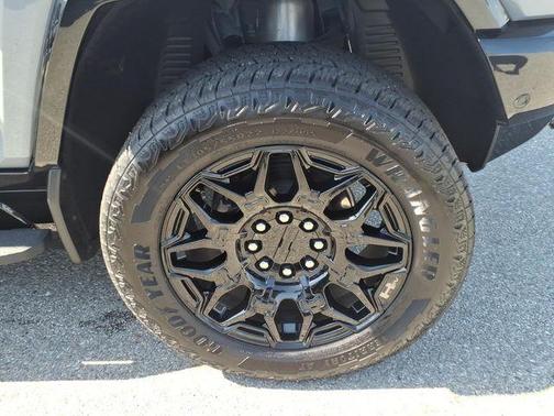 Meteorite Metallic 2025 GMC HUMMER EV SUV 2X