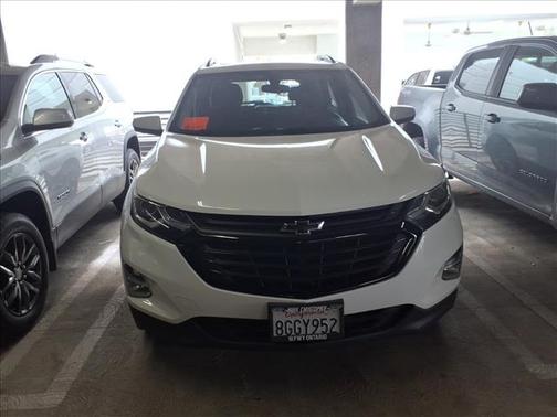 Summit White 2018 Chevrolet Equinox 2LT