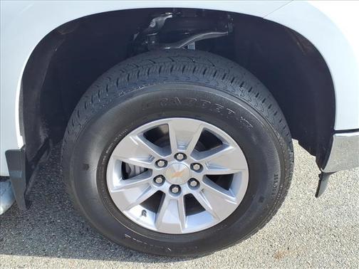 Summit White 2025 Chevrolet Silverado 1500 WT