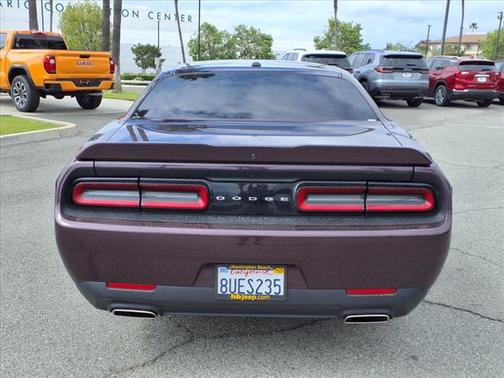 2020 Dodge Challenger SXT