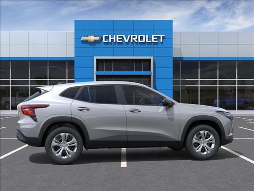 Sterling 2026 Chevrolet Trax LS