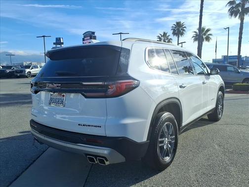 2025 GMC Acadia Elevation