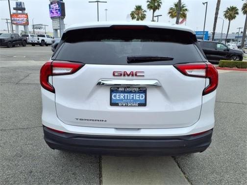 2022 GMC Terrain SLE