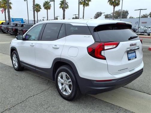 2022 GMC Terrain SLE