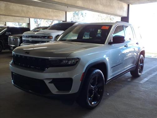 2023 Jeep Grand Cherokee Altitude
