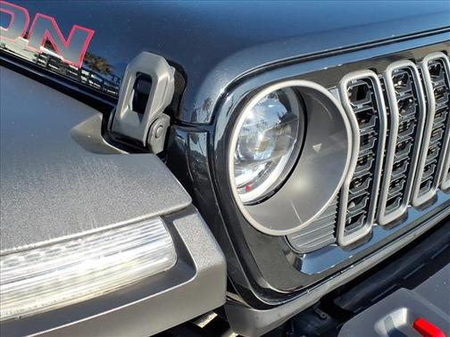 Black Clearcoat 2025 Jeep Wrangler Rubicon