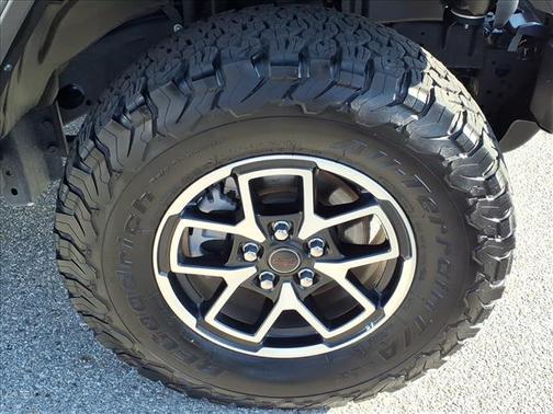 Black Clearcoat 2025 Jeep Wrangler Rubicon