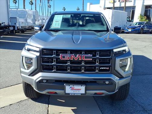 2023 GMC Canyon AT4