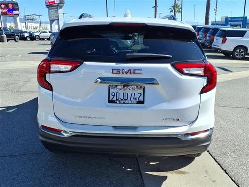 2022 GMC Terrain AT4