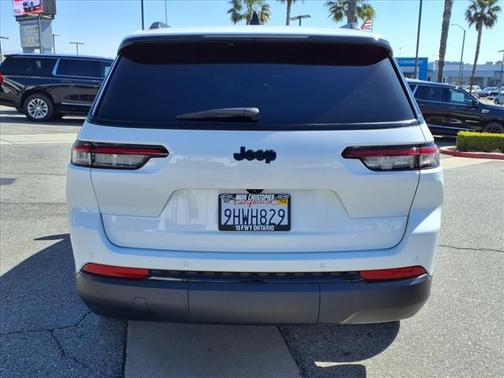 2023 Jeep Grand Cherokee L Laredo