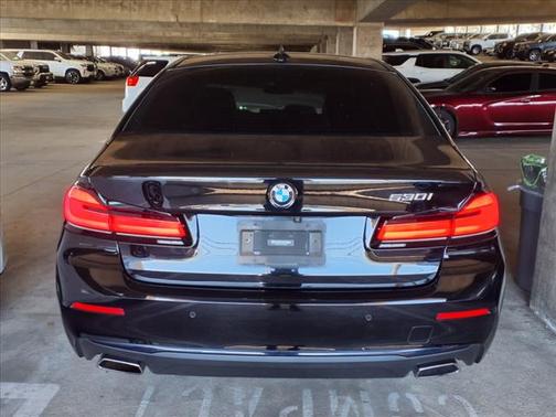 2021 BMW 530 i