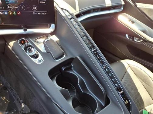 2023 Chevrolet Corvette Stingray w/2LT