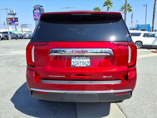 2023 GMC Yukon SLT