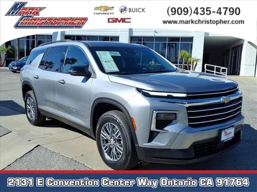 2025 Chevrolet Traverse LT