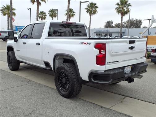 2024 Chevrolet Silverado 2500 Custom