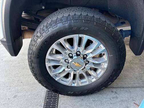 2023 Chevrolet Silverado 3500 High Country