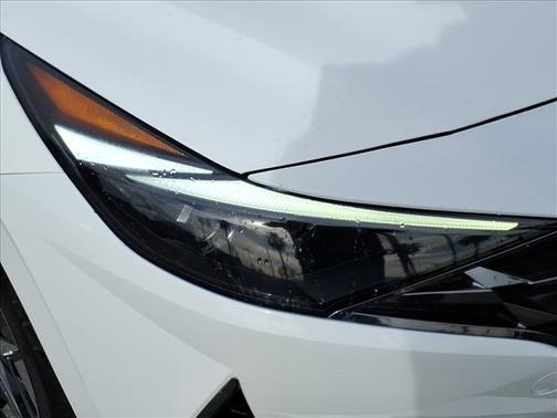 2023 Hyundai ELANTRA HEV Limited