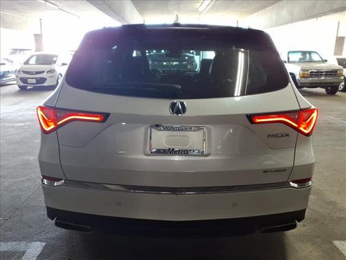 2022 Acura MDX Advance