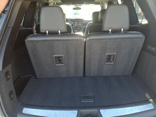 Silver Metallic 2025 Cadillac XT6 Premium Luxury FWD