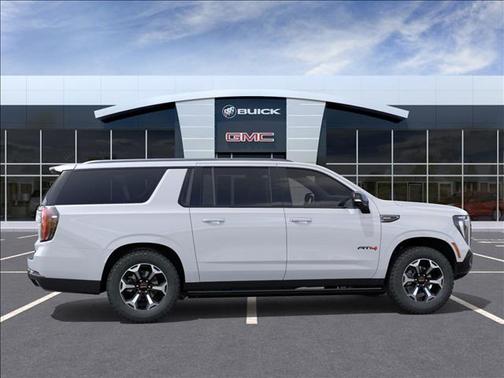 2025 GMC Yukon XL AT4