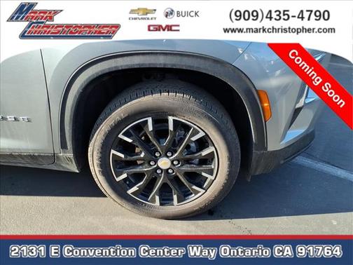 2025 Chevrolet Traverse LT