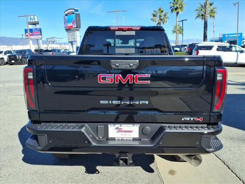 2026 GMC Sierra 3500 AT4