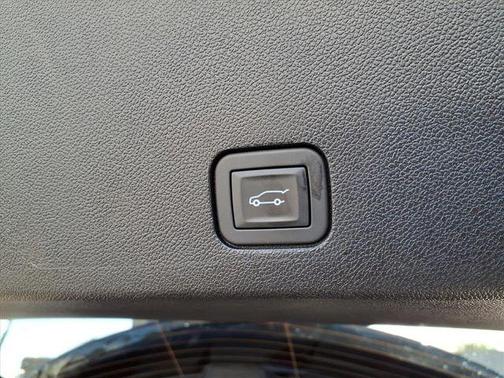 2025 Cadillac XT6 Luxury FWD