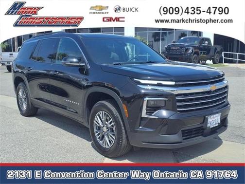 2025 Chevrolet Traverse LT