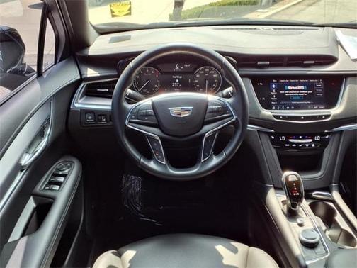 2021 Cadillac XT5 Luxury