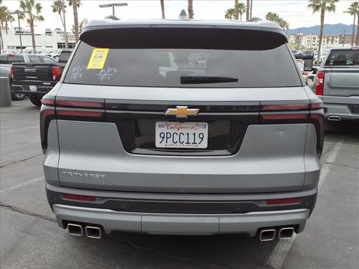 2025 Chevrolet Traverse LT