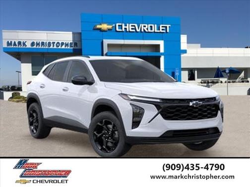 Summit White 2026 Chevrolet Trax LT