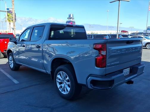 2024 Chevrolet Silverado 1500 Custom