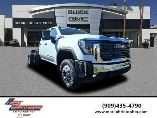 2026 GMC Sierra 3500 Pro