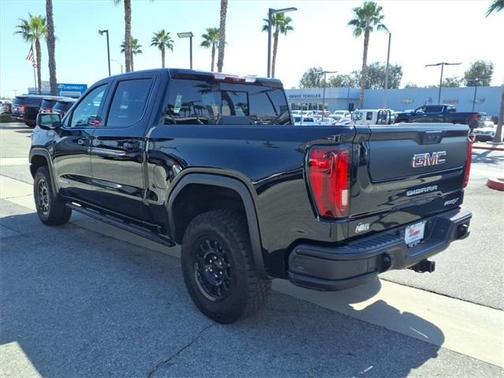 2024 GMC Sierra 1500 AT4X