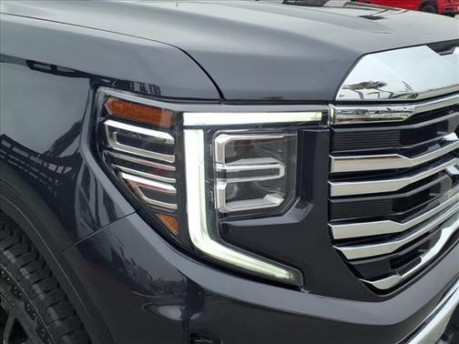 Titanium 2025 GMC Sierra 1500 SLT