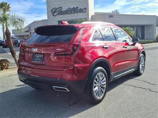 2024 Cadillac XT4 Premium Luxury