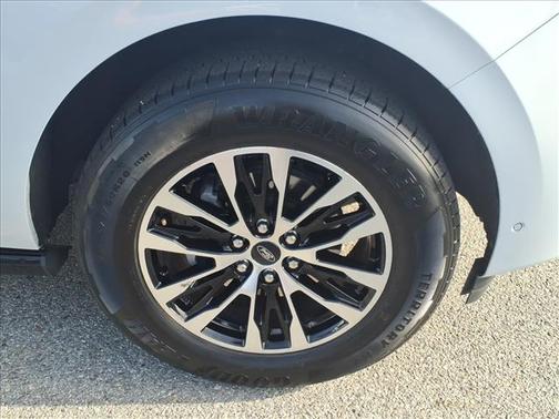 Silver Metallic 2025 Ford Expedition Platinum