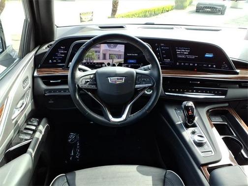 2022 Cadillac Escalade ESV Premium Luxury