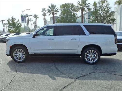 2022 Cadillac Escalade ESV Premium Luxury