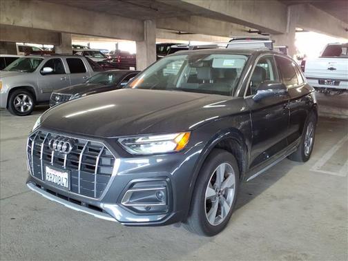2023 Audi Q5 40 Premium Plus