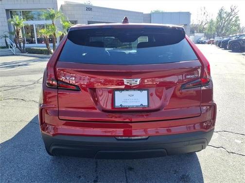 2024 Cadillac XT4 Luxury