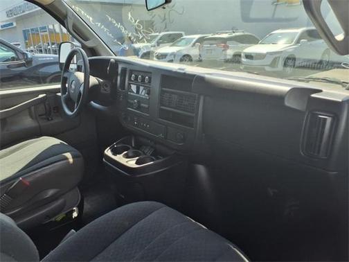 2023 GMC Savana 2500 Work Van