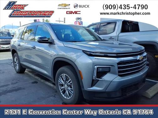 2025 Chevrolet Traverse LT